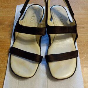 AUTHENTIC VINTAGE Prada Leather & Fabric Sandals Shoes Size 35 1/2 made in Italy